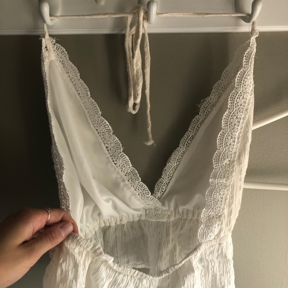 White lace tank top! - Picture 2 of 6